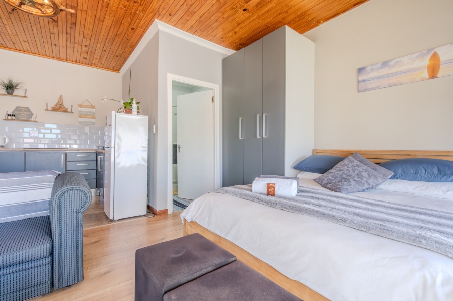 4 Bedroom Property for Sale in Middedorp Western Cape